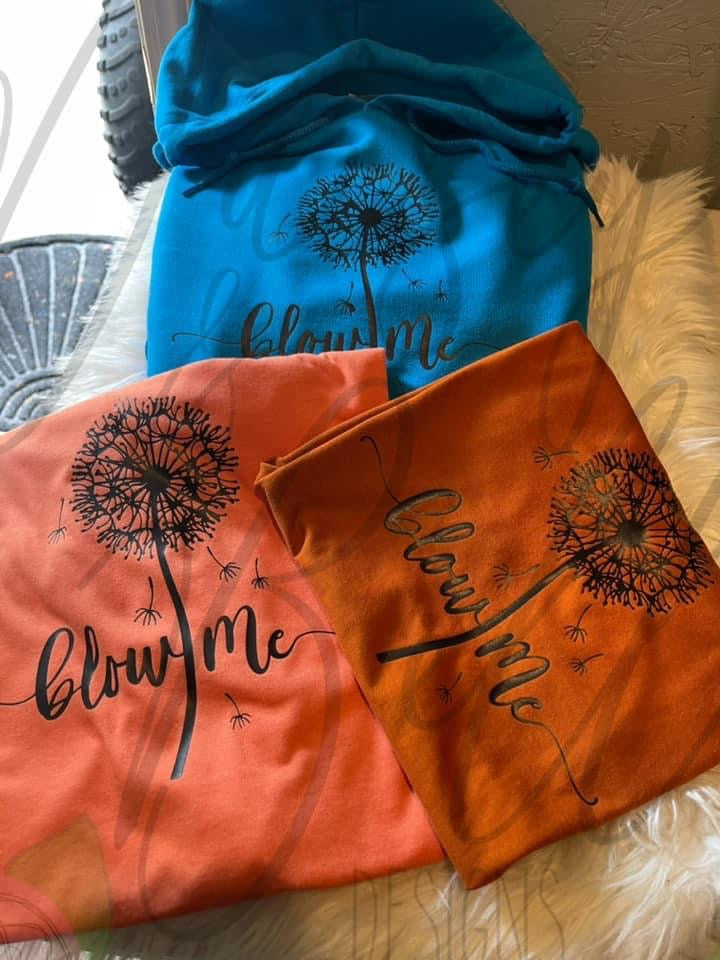Blow me-dandilion flower